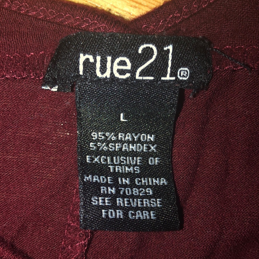 Maroon Top - Picture 2 of 2